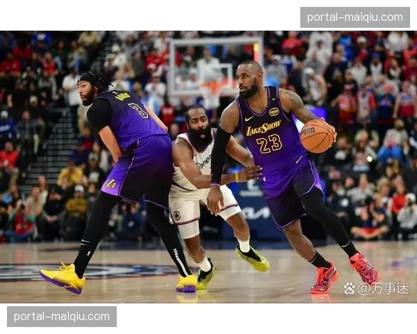 湖人雷霆之战三次出界球漏判 技术回放系统亟待升级